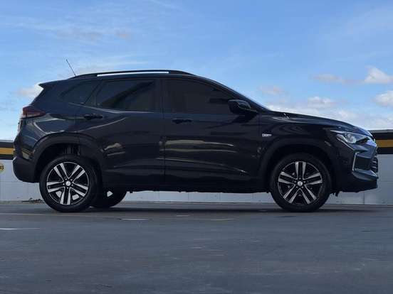 CHEVROLET-TRACKER-2023