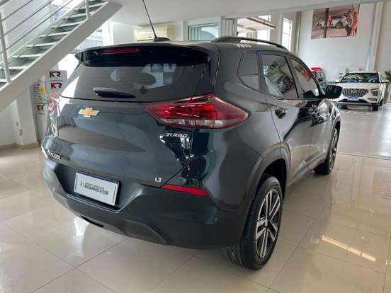 CHEVROLET-TRACKER-2023