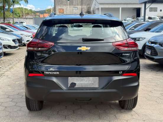 CHEVROLET-TRACKER-2024
