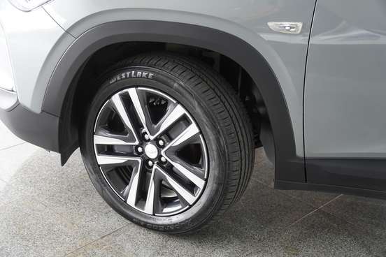 CHEVROLET-TRACKER-2024