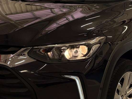 CHEVROLET-TRACKER-2024