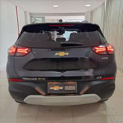 CHEVROLET-TRACKER-2025