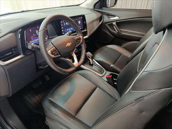CHEVROLET-TRACKER-2025