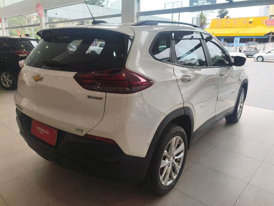 CHEVROLET-TRACKER-2022