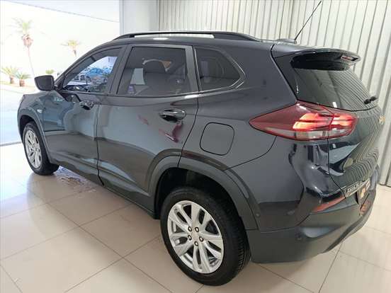 CHEVROLET-TRACKER-2023