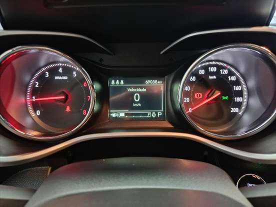 CHEVROLET-TRACKER-2023