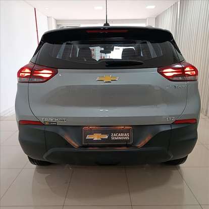 CHEVROLET-TRACKER-2024