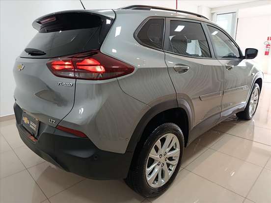 CHEVROLET-TRACKER-2024