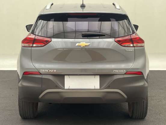CHEVROLET-TRACKER-2022