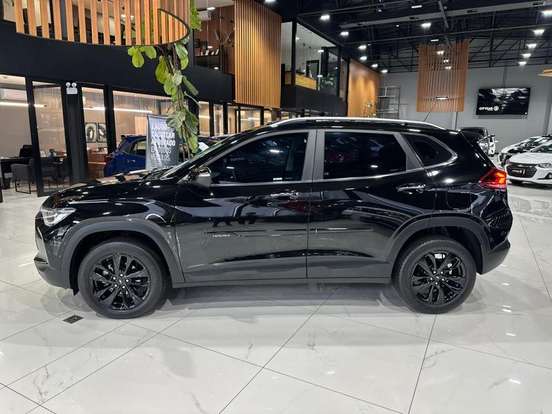 CHEVROLET-TRACKER-2023