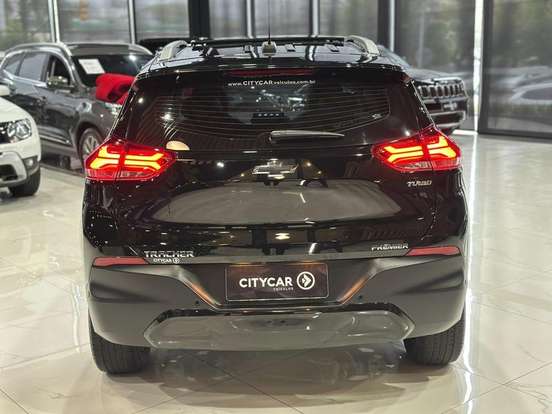 CHEVROLET-TRACKER-2023