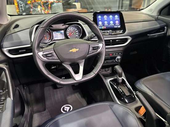CHEVROLET-TRACKER-2023