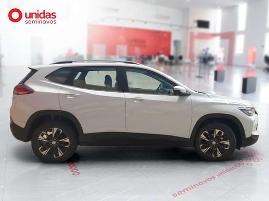 CHEVROLET-TRACKER-2023