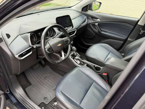 CHEVROLET-TRACKER-2021