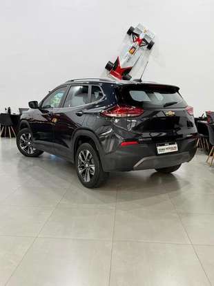 CHEVROLET-TRACKER-2023