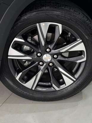 CHEVROLET-TRACKER-2023