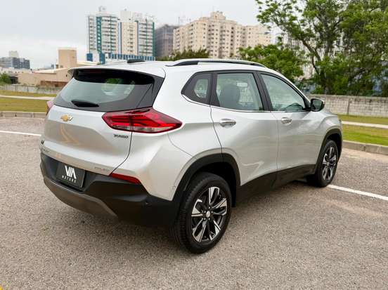 CHEVROLET-TRACKER-2022