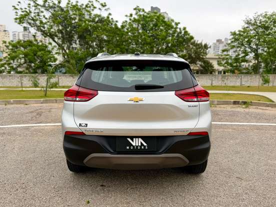 CHEVROLET-TRACKER-2022