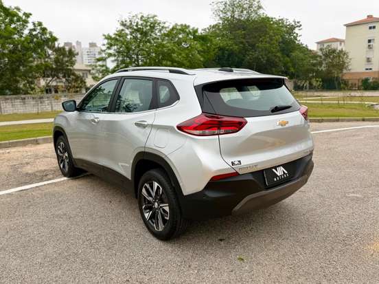 CHEVROLET-TRACKER-2022
