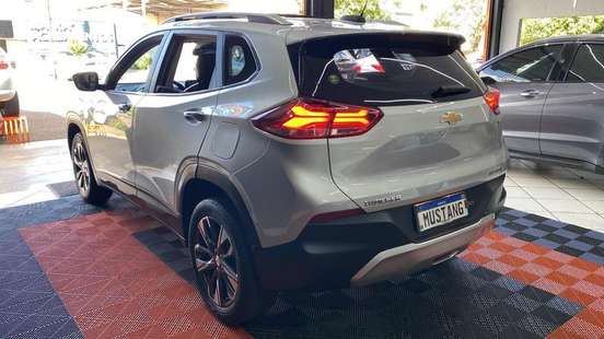 CHEVROLET-TRACKER-2020