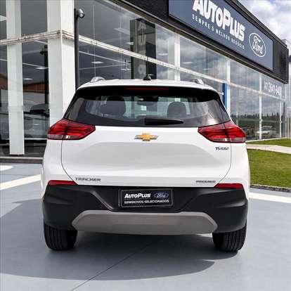 CHEVROLET-TRACKER-2023