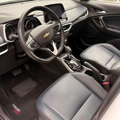 CHEVROLET-TRACKER-2023