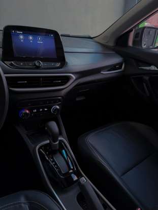 CHEVROLET-TRACKER-2023
