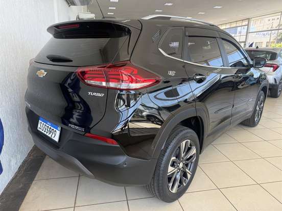 CHEVROLET-TRACKER-2023