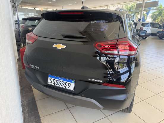 CHEVROLET-TRACKER-2023