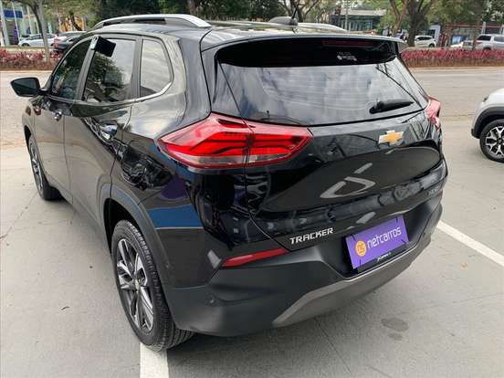 CHEVROLET-TRACKER-2025