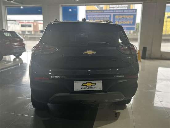 CHEVROLET-TRACKER-2025