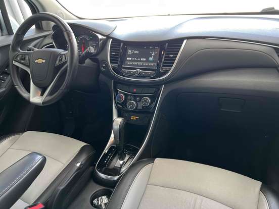 CHEVROLET-TRACKER-2016