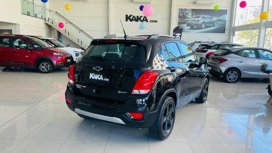 CHEVROLET-TRACKER-2019