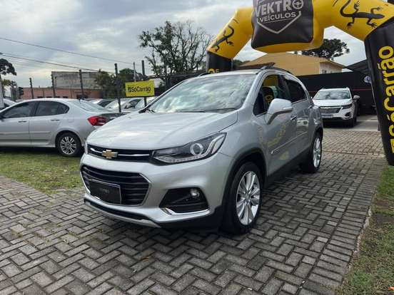 CHEVROLET-TRACKER-2019