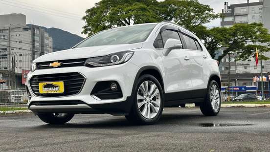 CHEVROLET-TRACKER-2018
