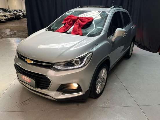 CHEVROLET-TRACKER-2017