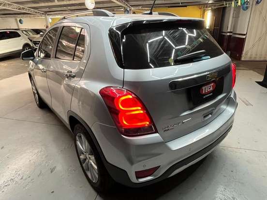 CHEVROLET-TRACKER-2017