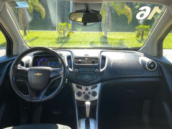 CHEVROLET-TRACKER-2016