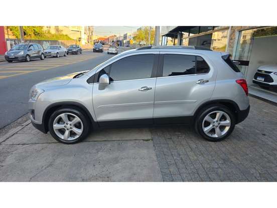CHEVROLET-TRACKER-2015
