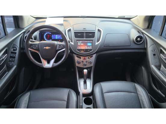 CHEVROLET-TRACKER-2015