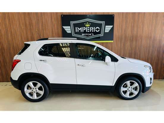 CHEVROLET-TRACKER-2015