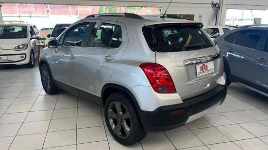 CHEVROLET-TRACKER-2015