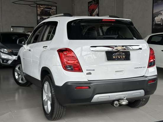 CHEVROLET-TRACKER-2013