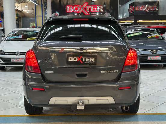 CHEVROLET-TRACKER-2015