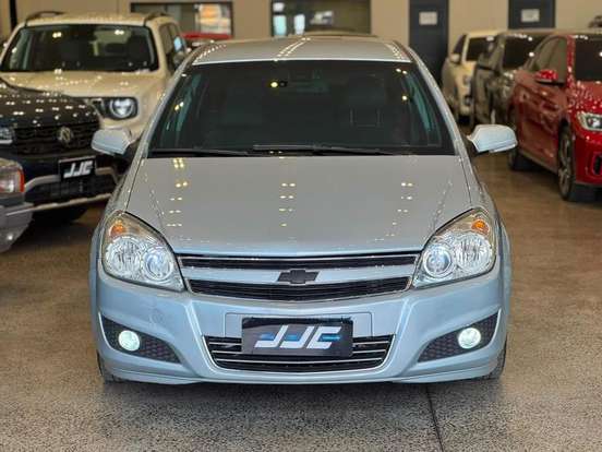 CHEVROLET-VECTRA-2.0 MPFI ELEGANCE 8V FLEX 4P AUTOMÁTICO CHEVROLET-VECTRA-2011