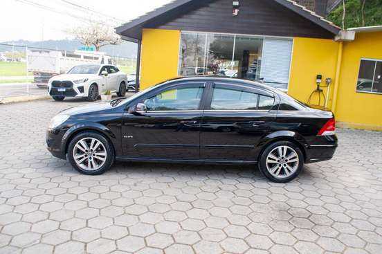 CHEVROLET-VECTRA-2010