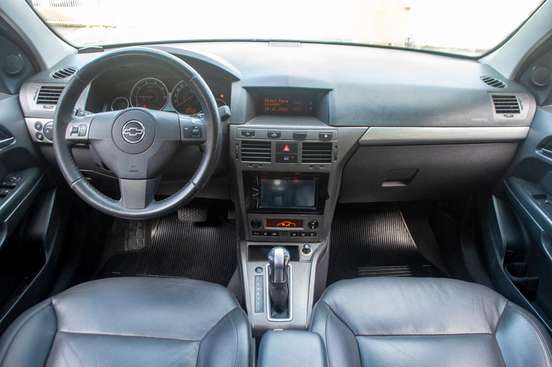 CHEVROLET-VECTRA-2010