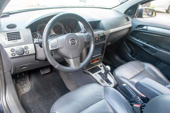 CHEVROLET-VECTRA-2010