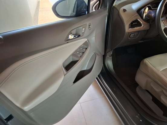 CHEVROLET-CRUZE-2018