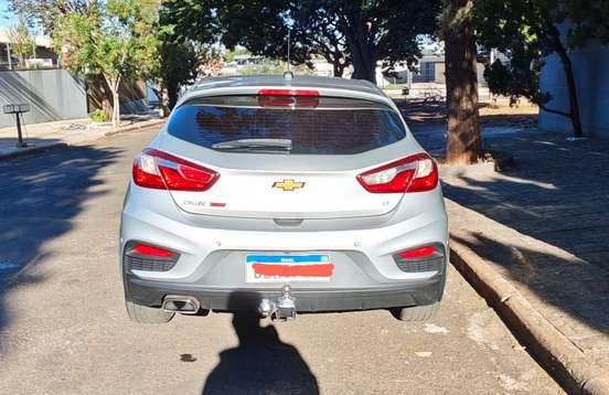 CHEVROLET-CRUZE-2017